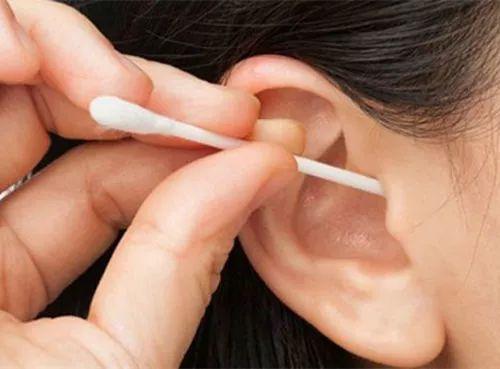 成人耳屎堵住清理视频,专业视频教程解析